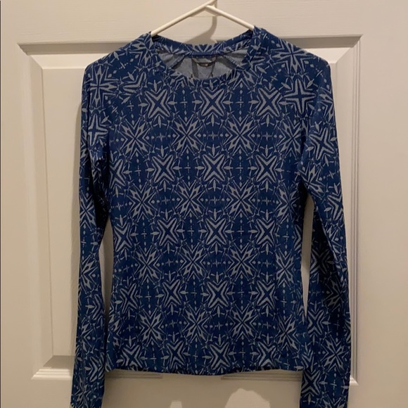 oiselle Tops - NWOT Oiselle kaleido-go top